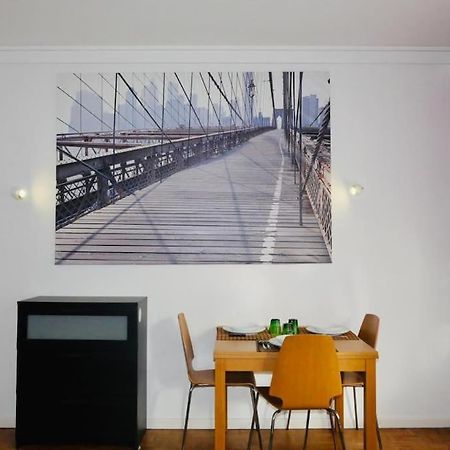 Ixelles: Superbe Appartement, Idealement Situe Brussels Luaran gambar